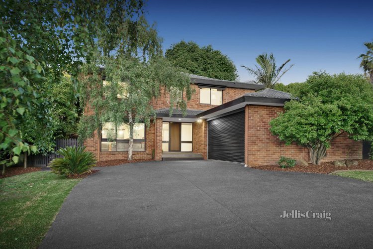 12 Hamilton Drive Ringwood North 3134