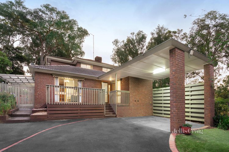 12 Heddon Court Eltham 3095
