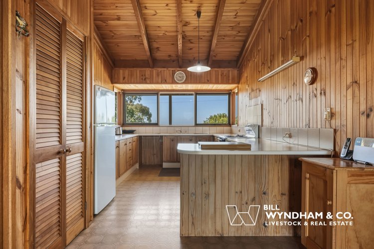 12 Highview Rise, Metung