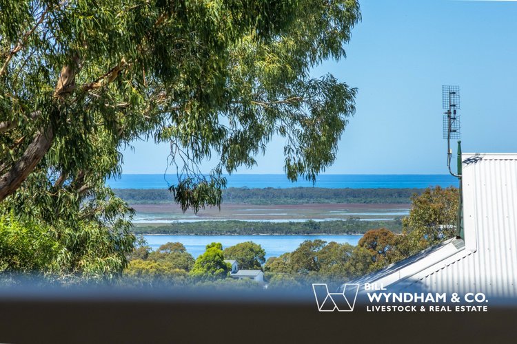 12 Highview Rise, Metung