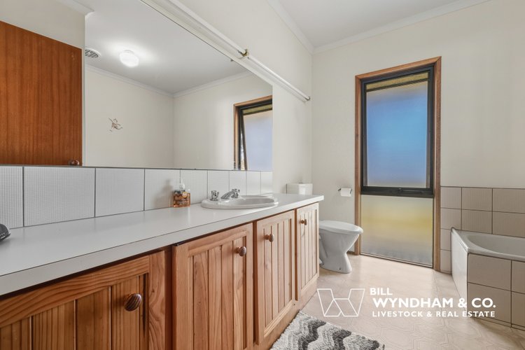 12 Highview Rise, Metung