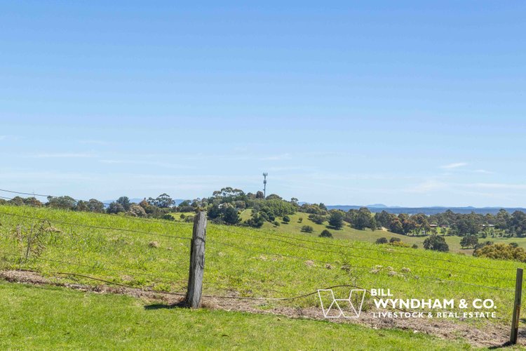 12 Highview Rise, Metung