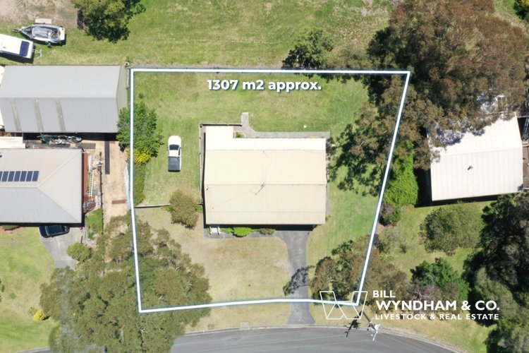 12 Highview Rise, Metung