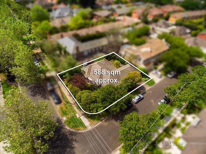 12 Huntingtower Road Armadale 3143