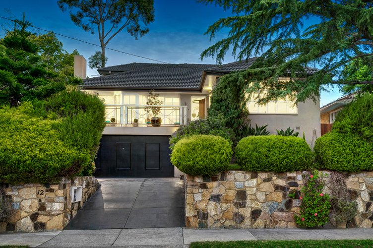 12 Kelvinside Street Balwyn North 3104