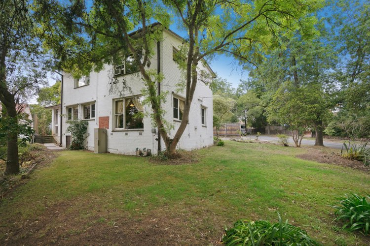 12 Keystone Crescent Kew East 3102