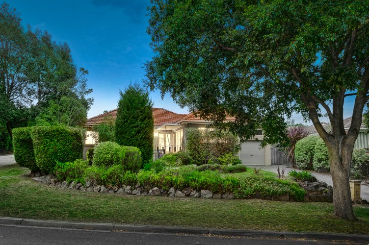 12 Kingfield Court Camberwell 3124