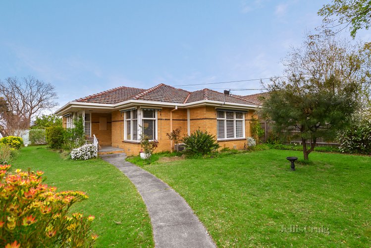 12 Kinlock Avenue Murrumbeena 3163
