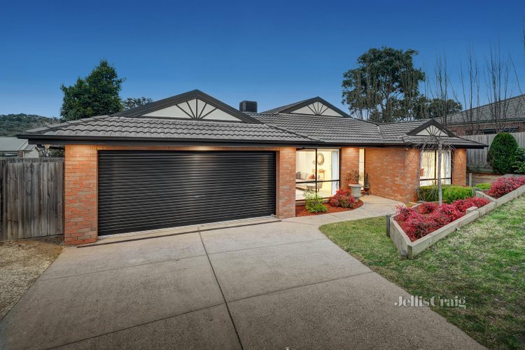 12 Knightsbridge Place Diamond Creek 3089
