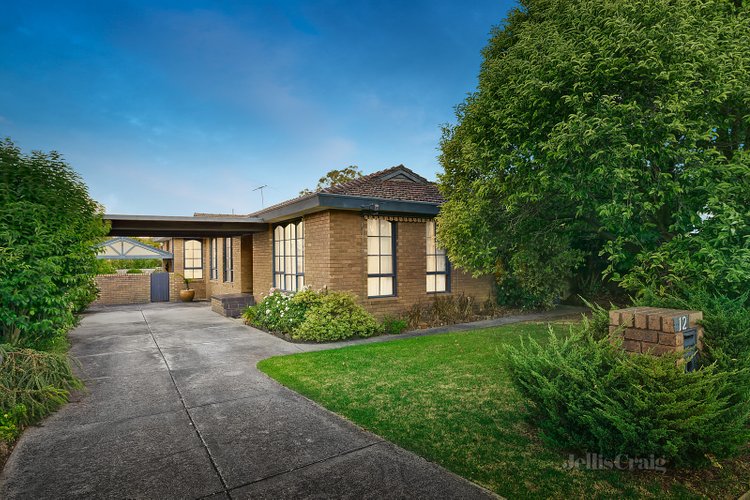 12 Leeds Road Mount Waverley 3149