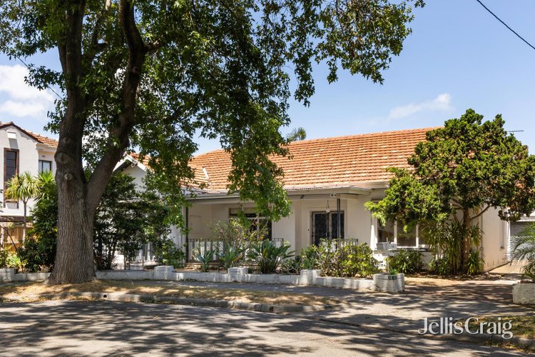 12 Los Angeles Court Ripponlea 3185