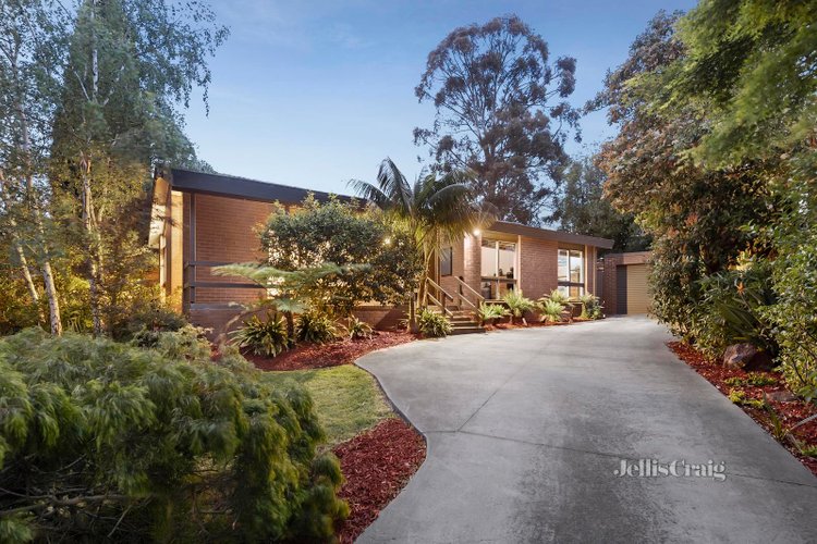 12 Marilyn Crescent Ringwood 3134