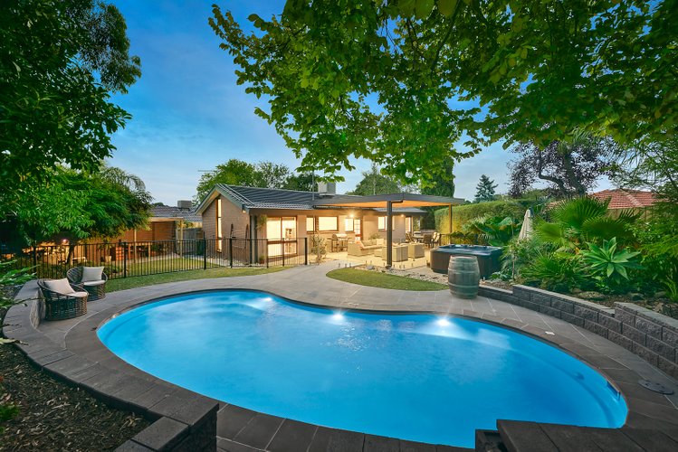 12 Marilyn Crescent Ringwood 3134