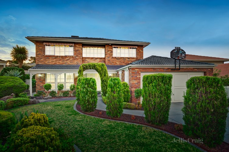 12 Newlands Crescent Doncaster East 3109