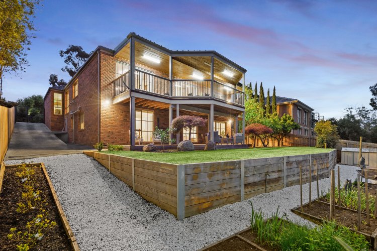 12 Oliver Court Mulgrave 3170