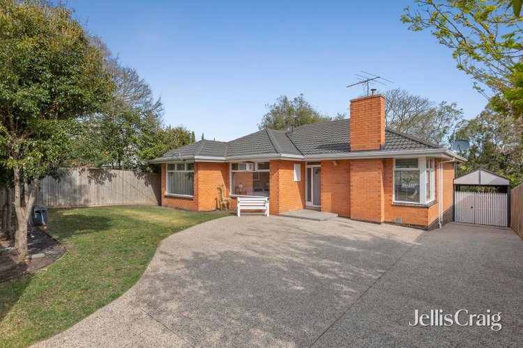 12 Outlook Drive Nunawading 3131