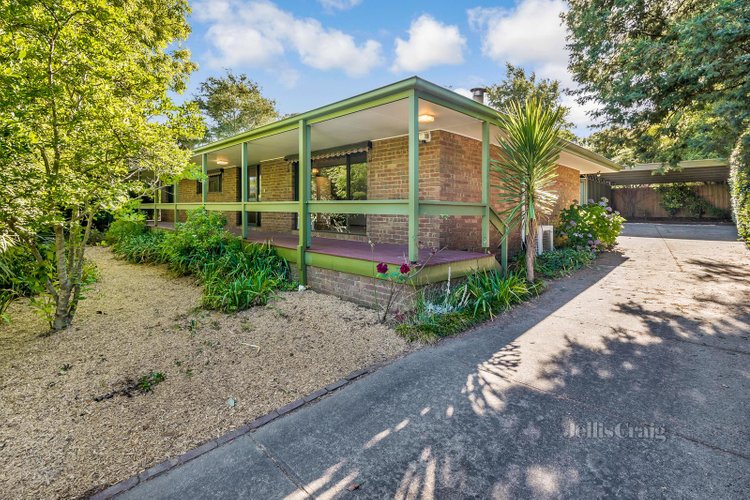 12 Peter Godden Drive Woodend 3442