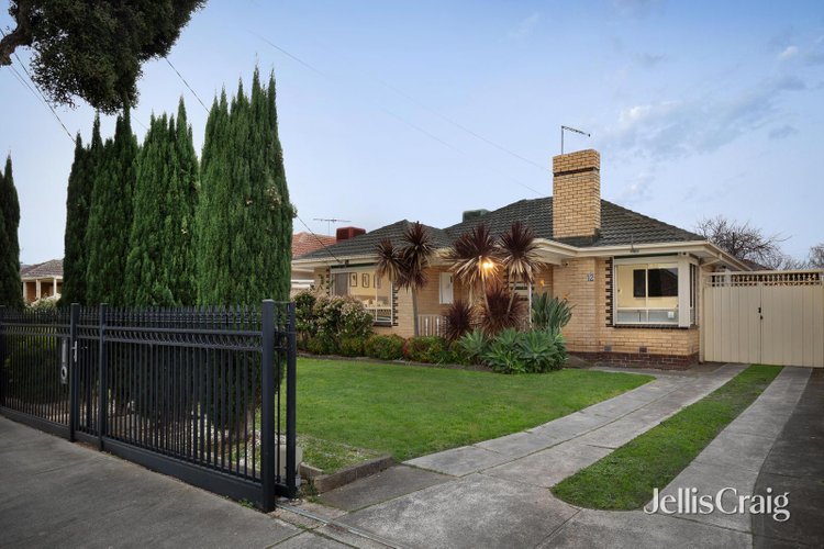 12 Raimeno Street Lalor 3075