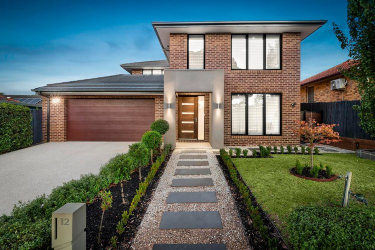 12 Romoly Drive Forest Hill 3131