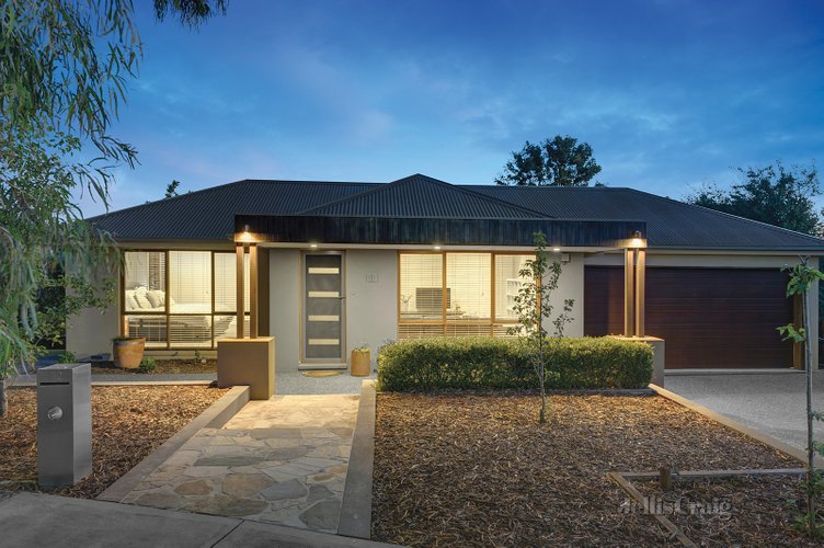12 Rothacker Rise Doreen 3754