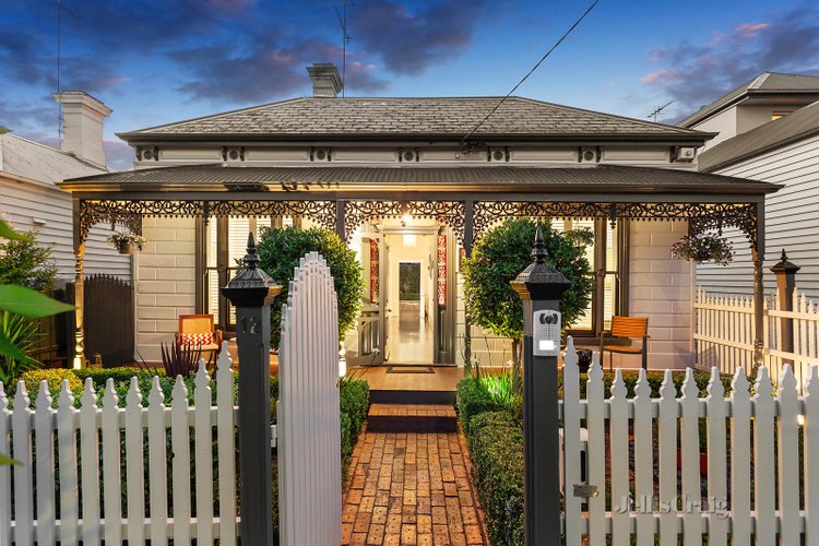 12 Salisbury Grove Hawthorn 3122