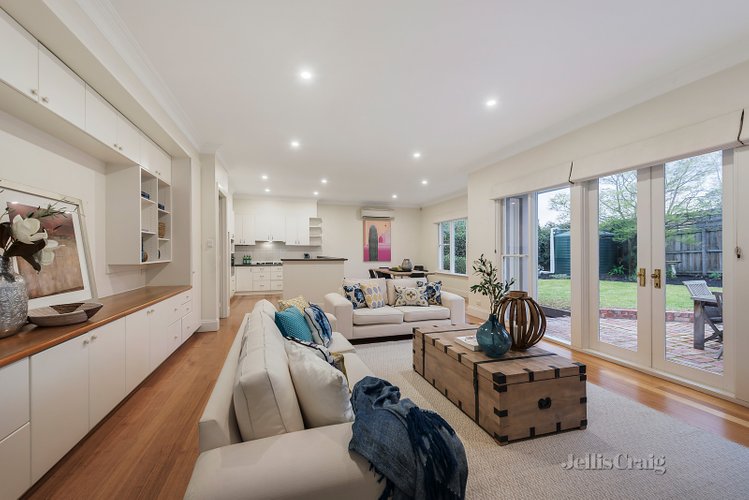 12 Saxby Road Glen Iris 3146
