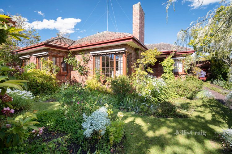 12 St Aidans Drive Lake Wendouree 3350