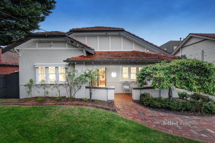 12 Sunnyside Grove Bentleigh 3204