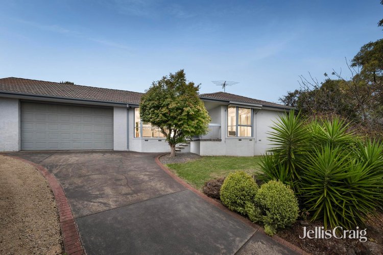 12 Tangermere Place Lilydale 3140
