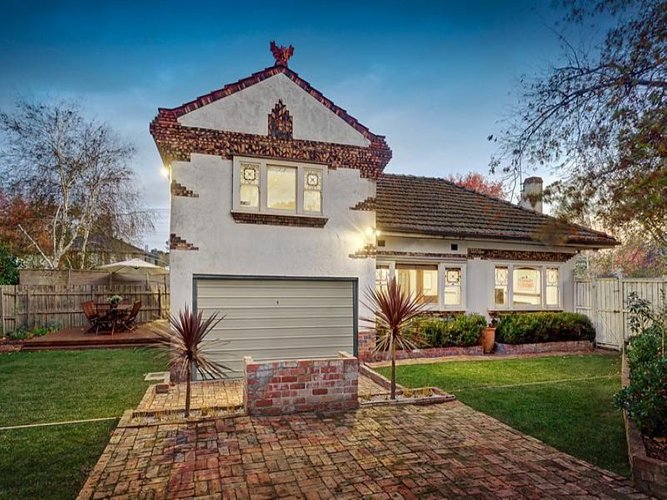 12 Valley Parade Glen Iris 3146