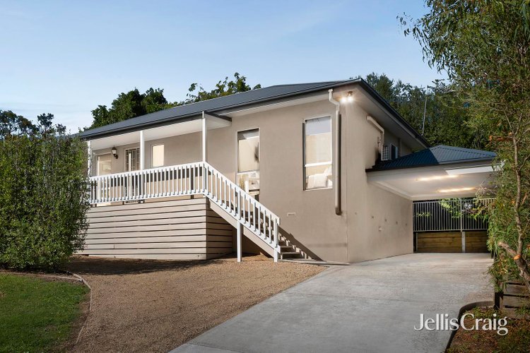 12 Valley Road Seville 3139