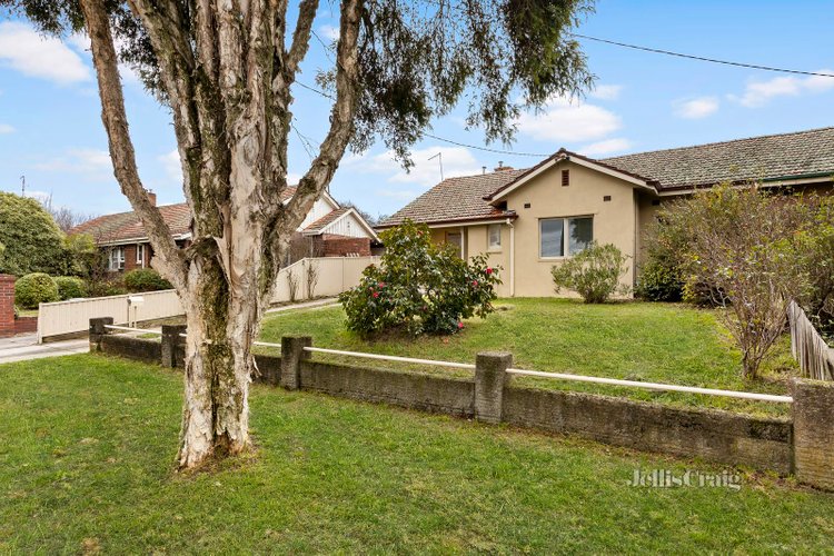 12 Walsh Avenue Ballarat North 3350