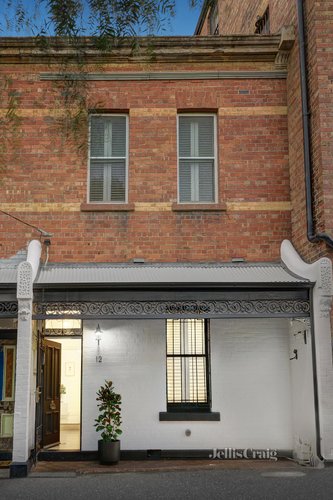 12 Waltham Place Richmond 3121