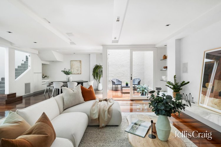 12 Waterloo Place Richmond 3121