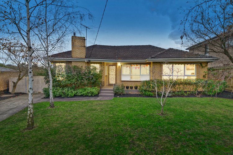 12 White Court Nunawading 3131
