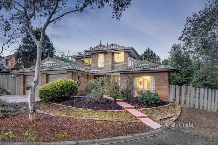 12 Willaura Place Yallambie 3085