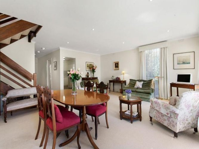 1 2 Wimba Avenue Kew 3101