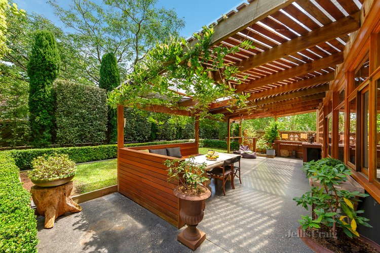 1/20 Hartwood Street Kew East 3102