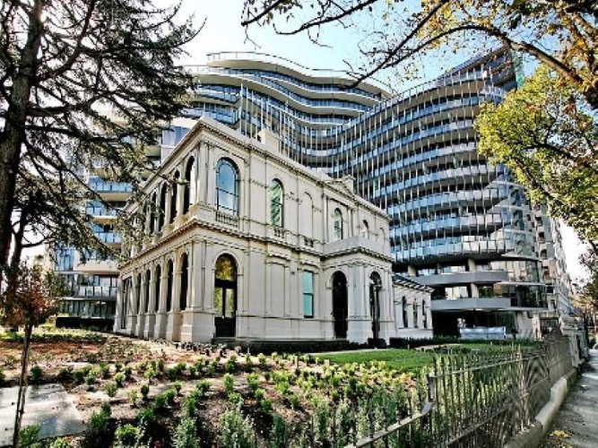 120 55 Queens Road Melbourne 3004