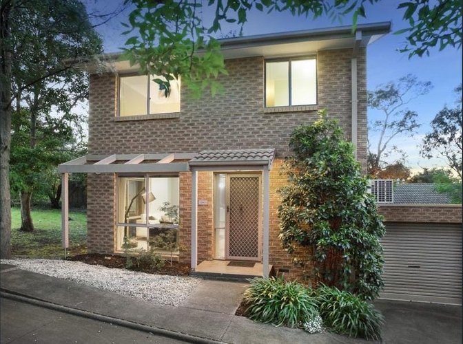 1/21 Broad St  Greensborough 3088