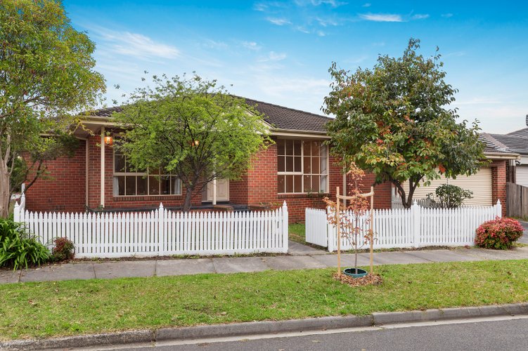 1/21 Davey Street Box Hill 3128
