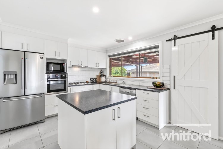 121 Rollins Road, Bell&nbsp;Post&nbsp;Hill