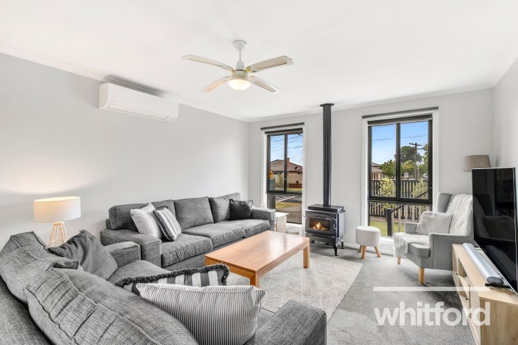 121 Rollins Road, Bell&nbsp;Post&nbsp;Hill