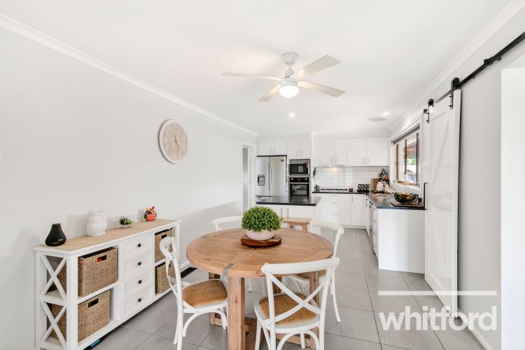 121 Rollins Road, Bell&nbsp;Post&nbsp;Hill