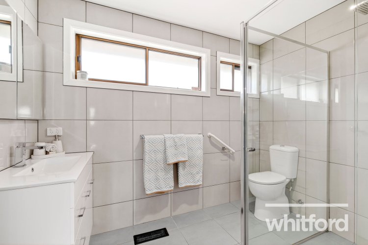 121 Rollins Road, Bell&nbsp;Post&nbsp;Hill