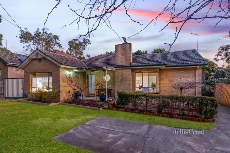 1 21 Wainui Avenue Heathmont 3135