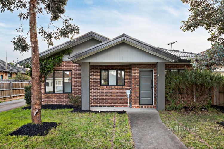 1 21 Whitelaw Street Reservoir 3073