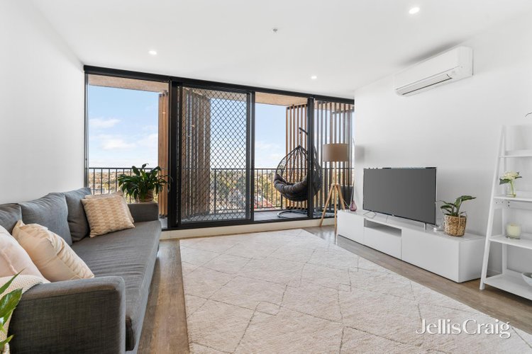 1211 39 Kingsway  Glen Waverley 3150