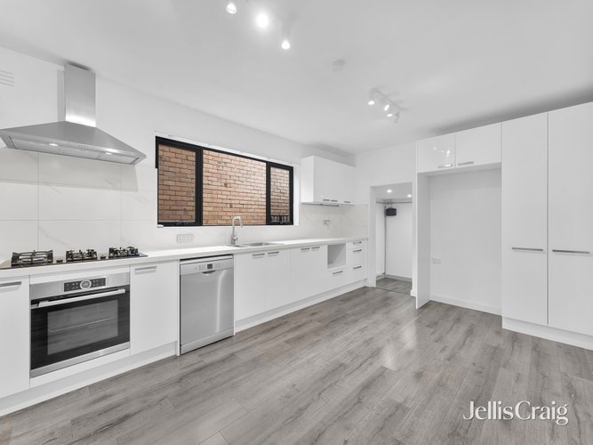 1/215 High Street Road Ashwood 3149