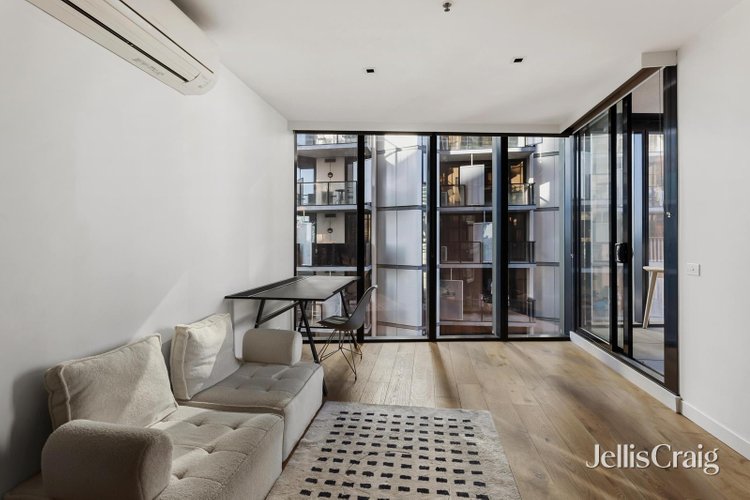 1215 677 La Trobe Street Docklands 3008